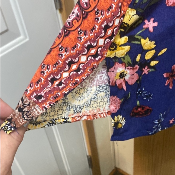 Blue and Yellow Graphic Tunic with Mandarin Collar - Picture 5 of 7